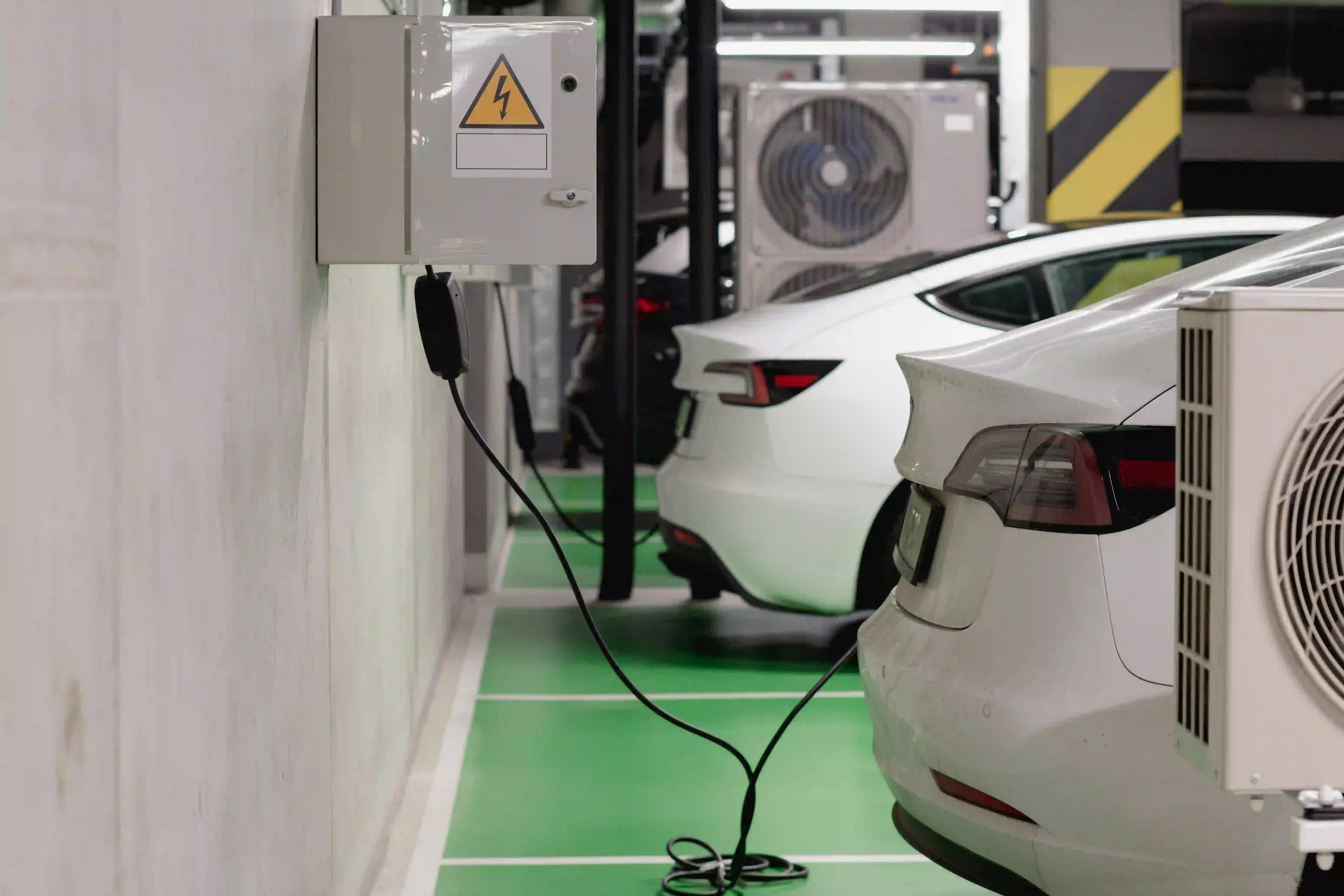 Mapa de España con ayudas autonómicas para coches eléctricos 2025 - Subvenciones por comunidades autónomas